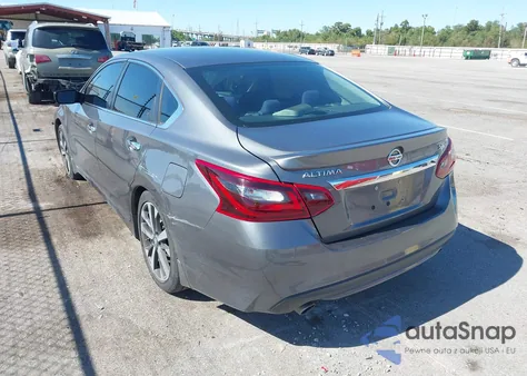 2017 Nissan Altima 2.5 Sr from USA, damaged, VIN 1N4AL3AP2HC479692